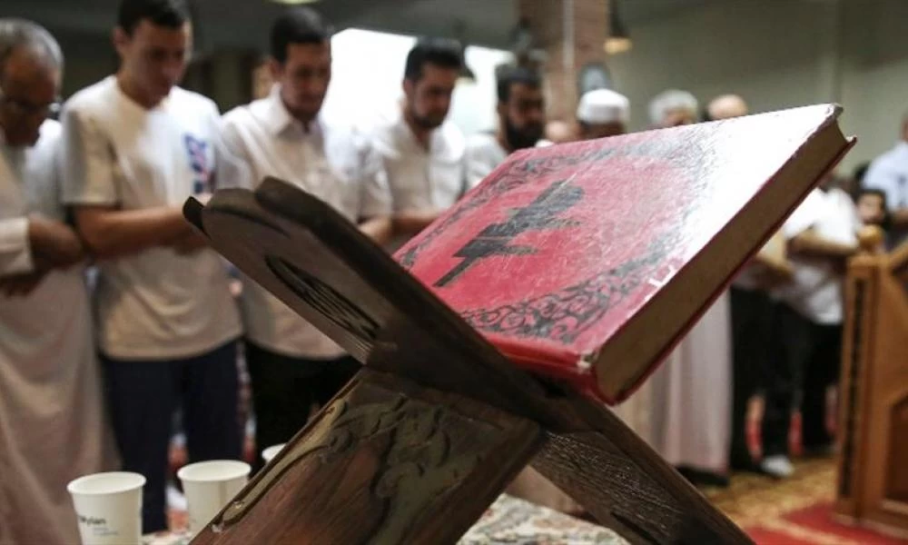 Ραμαζάνι: Προκαλούν οι μουσουλμάνοι με αυτοσχέδιες βεβαιώσεις - Εικόνες